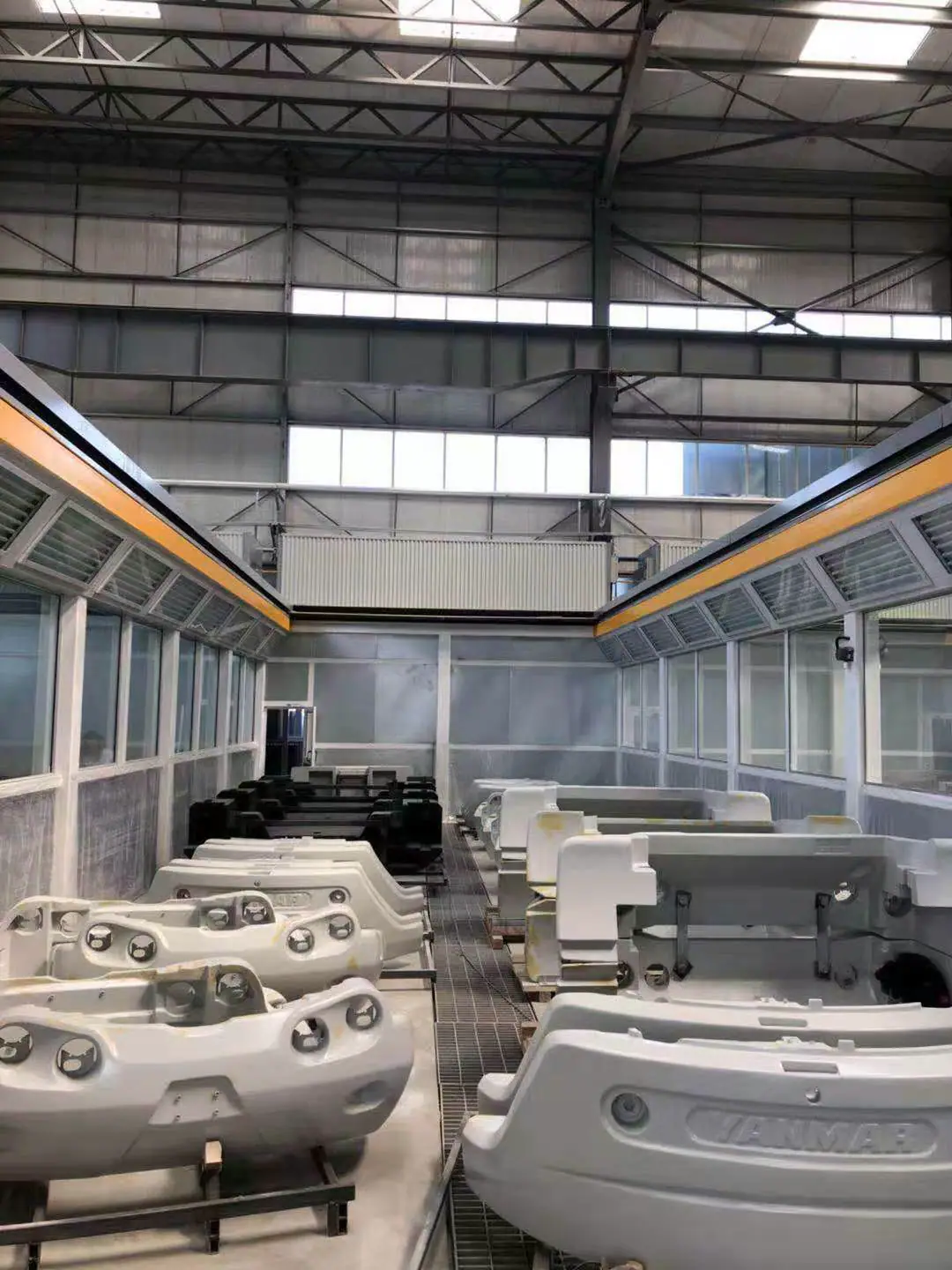 Custom Spray Booth and Grinding Booth view 4