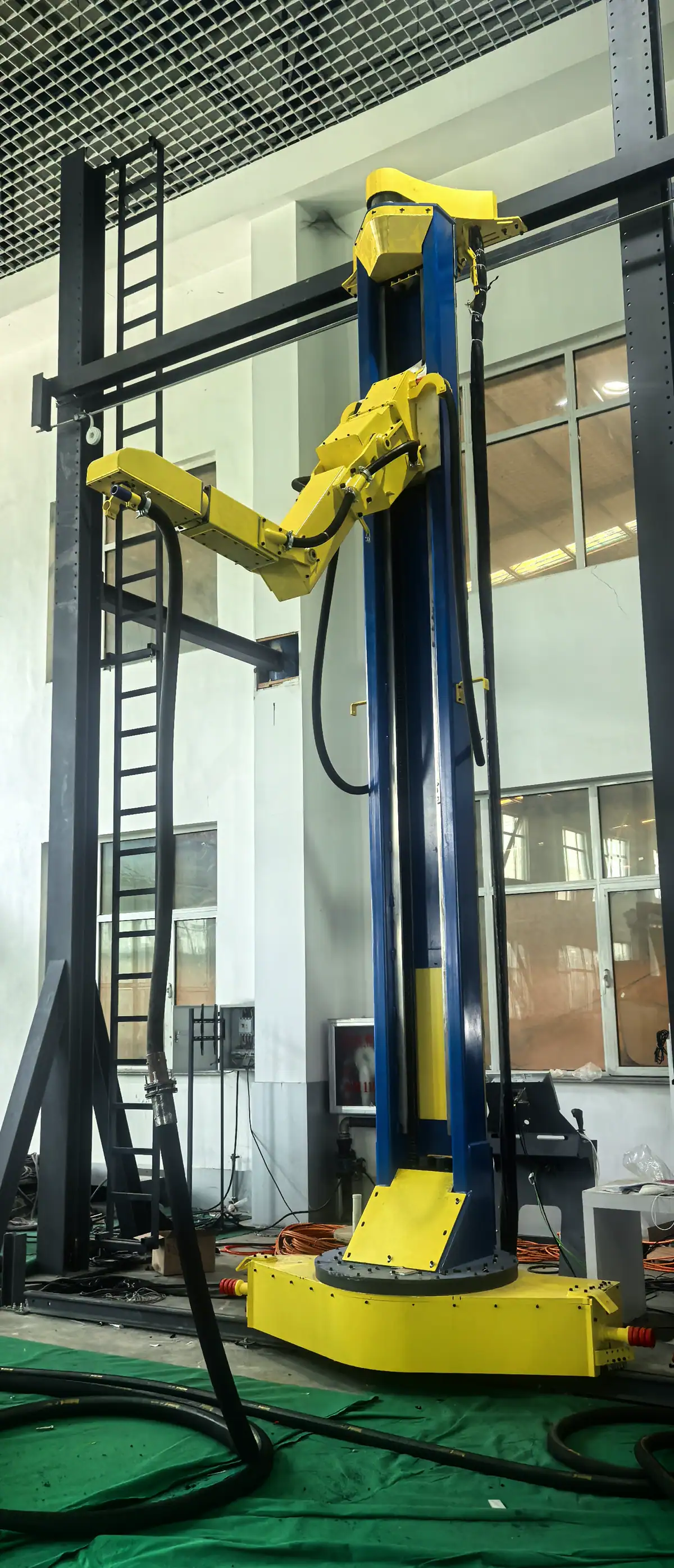 Sandblasting Booth & Automatic Shot Blasting Machine view 2