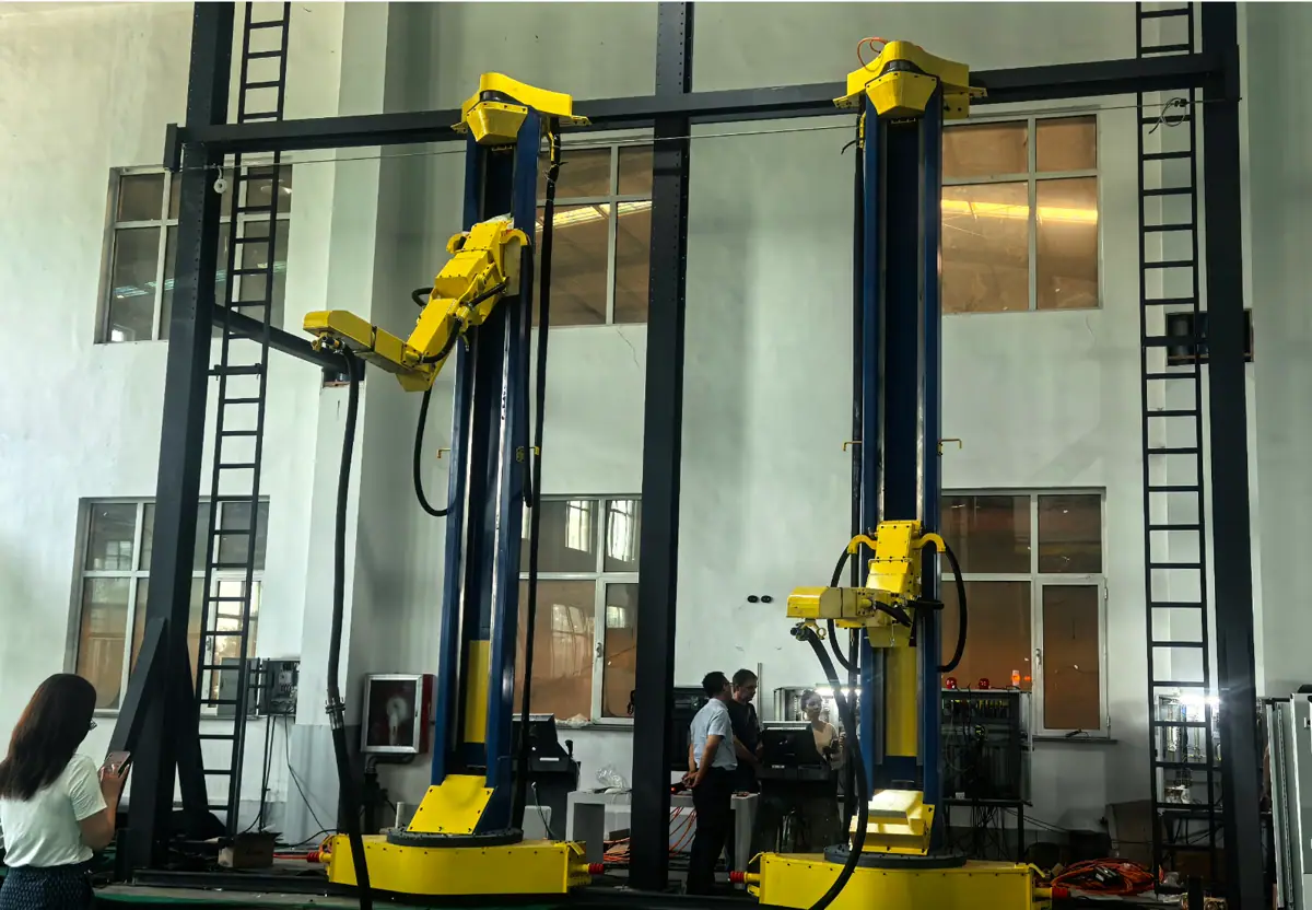 Sandblasting Booth & Automatic Shot Blasting Machine view 4